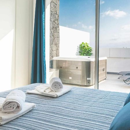 Monterey House Playa Blanca Villa Ngoại thất bức ảnh