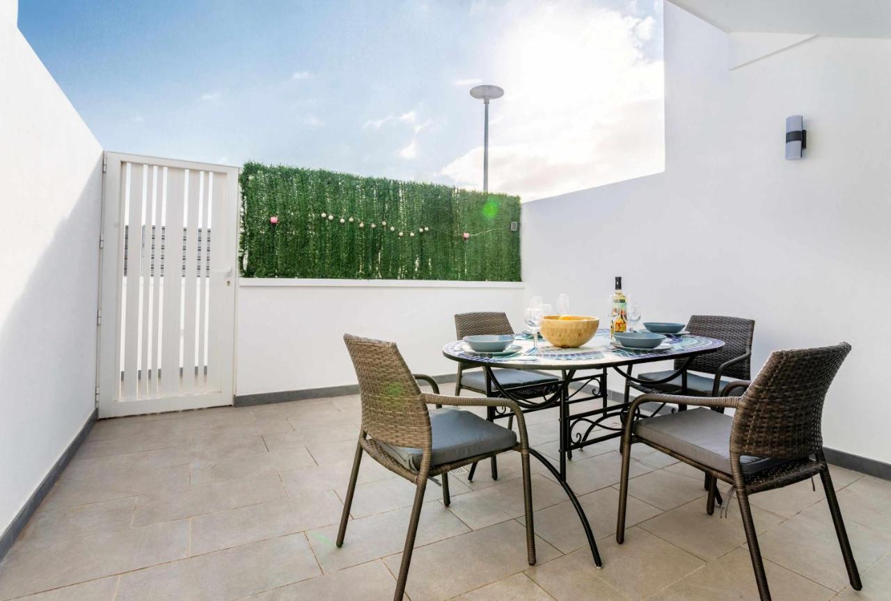 Monterey House Playa Blanca Villa Ngoại thất bức ảnh